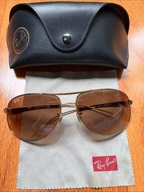 Ray-Ban Gold Frame Brown Lens Aviator Sunglasses